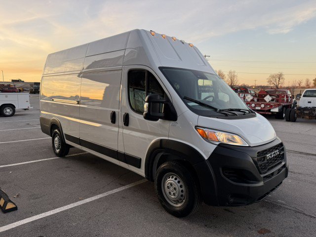 Used 2025 RAM ProMaster 3500 FWD image 4