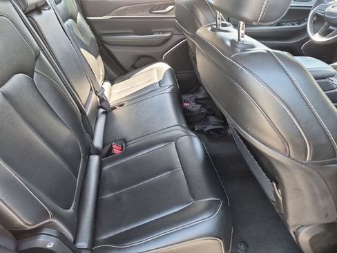 Used 2024 Jeep Grand Cherokee Limited 4xe AWD/4WD image 25