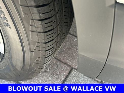 Certified 2023 Volkswagen Tiguan S FWD image 12