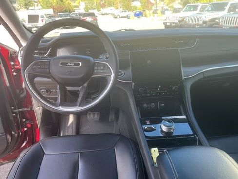 Used 2023 Jeep Grand Cherokee Limited w/ Trailer Tow Prep Group (B) image 19