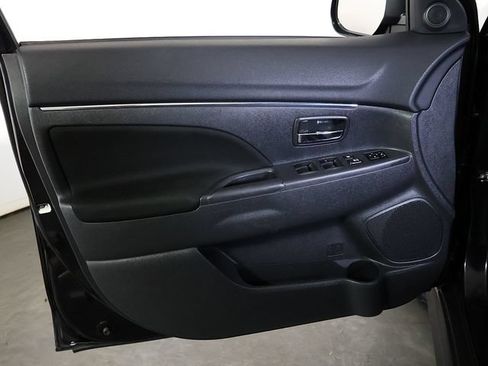 Used 2025 Mitsubishi Outlander Sport ES AWD/4WD image 21