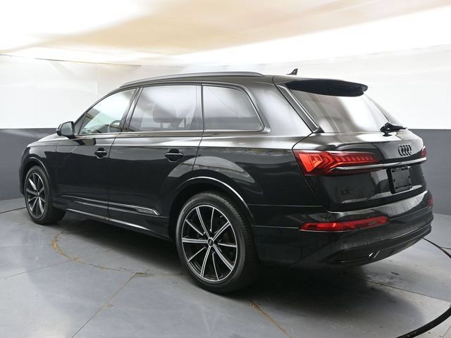 Used 2023 Audi Q7 3.0T Prestige w/ Prestige Package AWD/4WD image 3