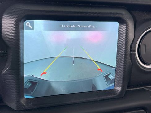 Used 2021 Jeep Gladiator Overland w/ Popular Equipment Package image 13