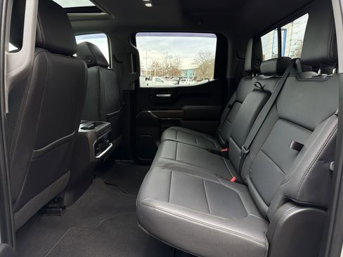 Used 2022 GMC Sierra 1500 SLT w/ SLT Premium Package image 30