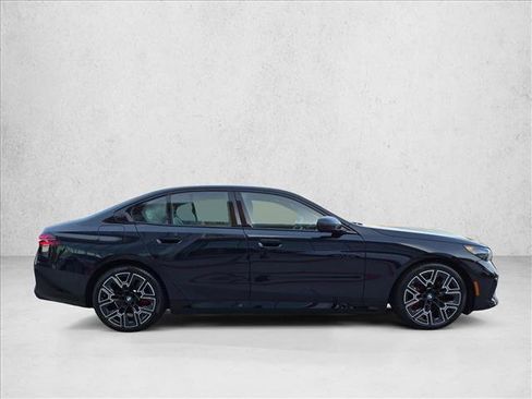 Used 2026 BMW i5 eDrive40 RWD image 4