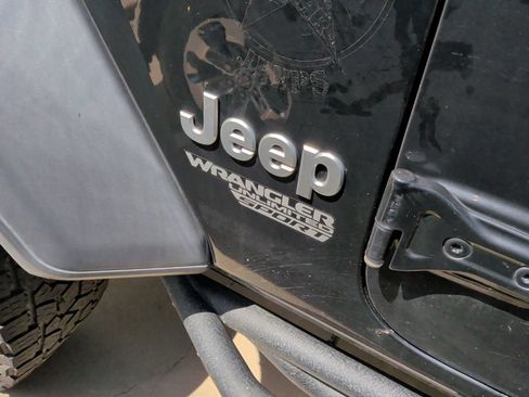 Used 2021 Jeep Wrangler Unlimited Sport AWD/4WD image 10