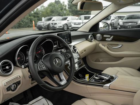Used 2015 Mercedes-Benz C 300 4MATIC Sedan image 6