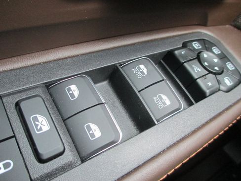 Used 2026 RAM 3500 Longhorn image 31