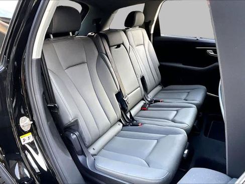 Certified 2025 Audi Q7 3.0T Premium Plus AWD/4WD image 18