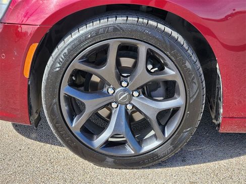Used 2020 Chrysler 300 S w/ 300S Premium Group image 10