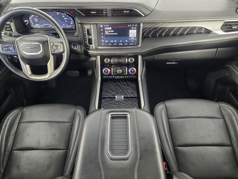 Used 2023 GMC Yukon XL Denali image 28