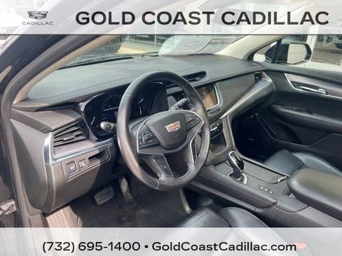 Used 2017 Cadillac XT5 Luxury w/ LPO, Wheel Lock Package AWD/4WD image 12