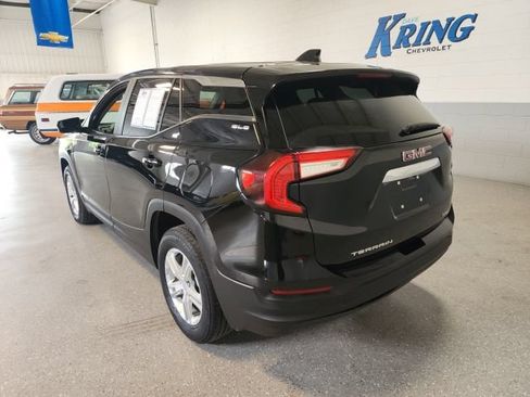 Used 2024 GMC Terrain SLE AWD/4WD image 2
