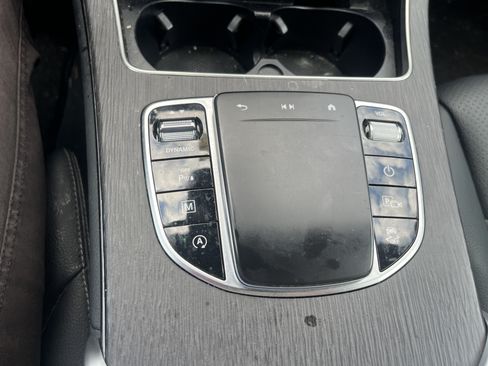 Used 2022 Mercedes-Benz GLC 300 4MATIC image 29