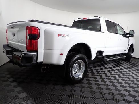 Used 2024 Ford F350 Lariat w/ FX4 Off-Road Package image 17