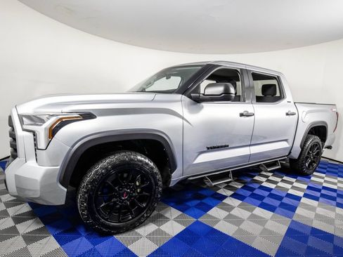 Used 2023 Toyota Tundra SR5 AWD/4WD image 2