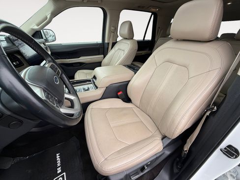 Used 2023 Ford Expedition Max Limited image 10