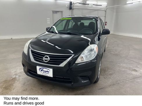 Used 2014 Nissan Versa SV image 5
