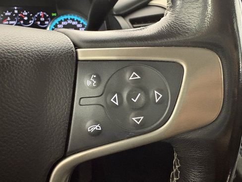 Used 2018 GMC Yukon Denali image 24