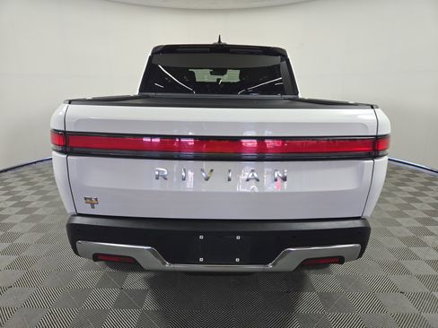 Used 2023 Rivian R1T Launch Edition image 4