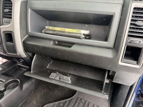 Used 2017 RAM 2500 Tradesman w/ Chrome Appearance Group image 27