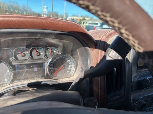 Used 2018 Chevrolet Silverado 1500 High Country image 58