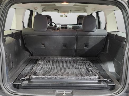 Used 2011 Dodge Nitro SE image 31