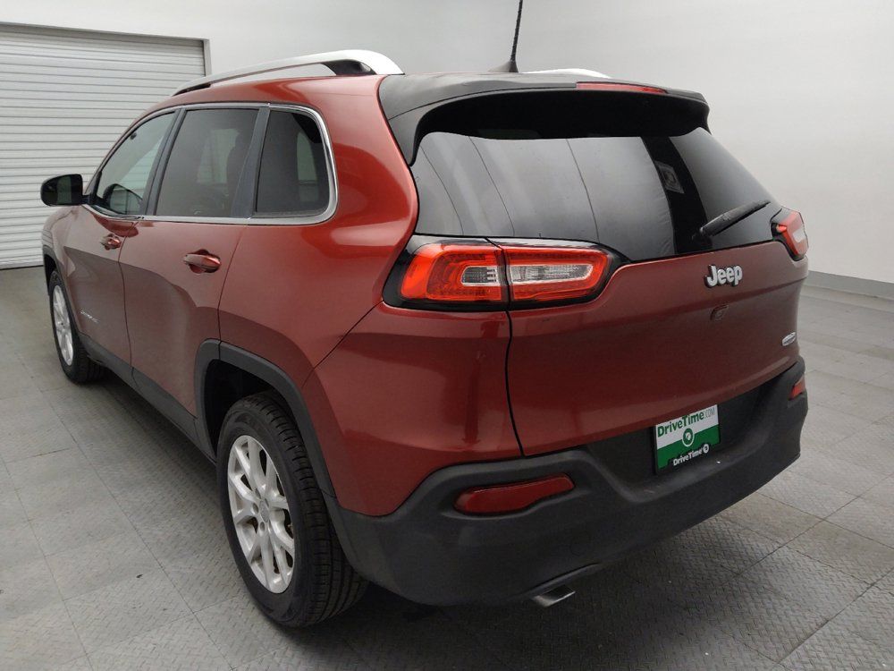 Used 2016 Jeep Cherokee Latitude FWD image 5