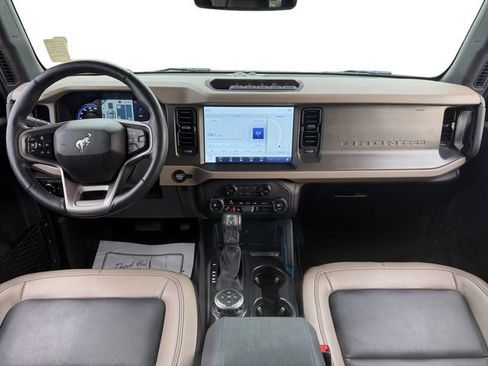 Used 2024 Ford Bronco Wildtrak image 12