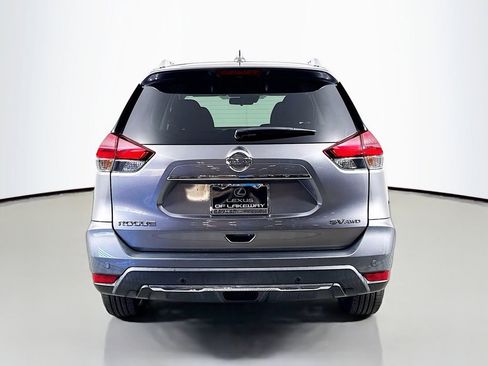 Used 2020 Nissan Rogue SV image 6