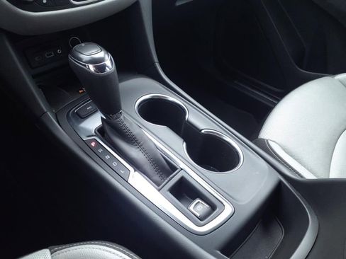 Used 2021 Chevrolet Equinox Premier image 20