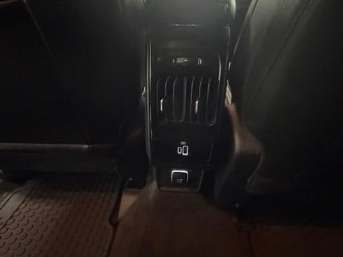 Used 2023 Jeep Compass Latitude w/ Sun and Sound Group AWD/4WD image 27