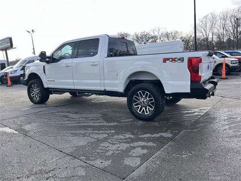 Used 2017 Ford F250 Lariat w/ Lariat Ultimate Package image 6