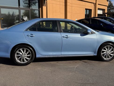 Used 2013 Toyota Camry LE FWD image 6