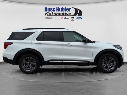 Used 2025 Ford Explorer Active w/ Active Comfort Package AWD/4WD image 8