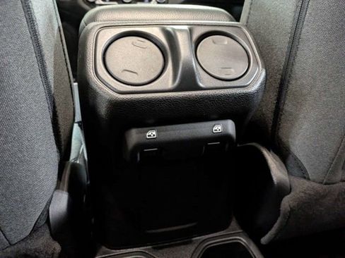 Used 2024 Jeep Wrangler Unlimited Sport AWD/4WD image 14