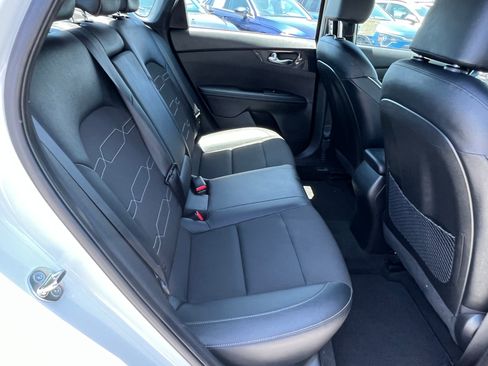 Used 2023 Kia Forte GT-Line w/ GT-Line Technology Package FWD image 18