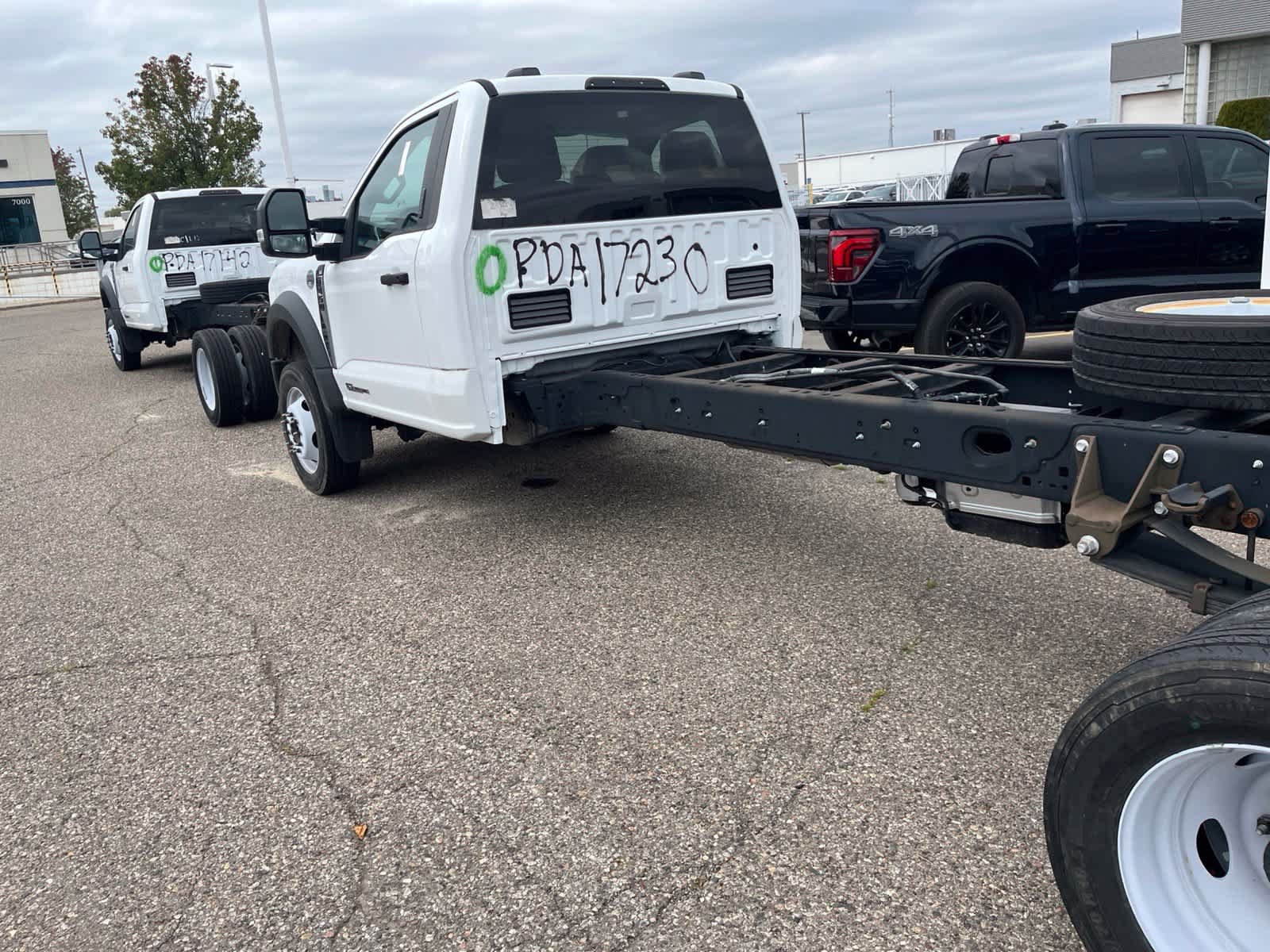 Used 2023 Ford F450 XLT w/ XLT Value Package RWD image 9