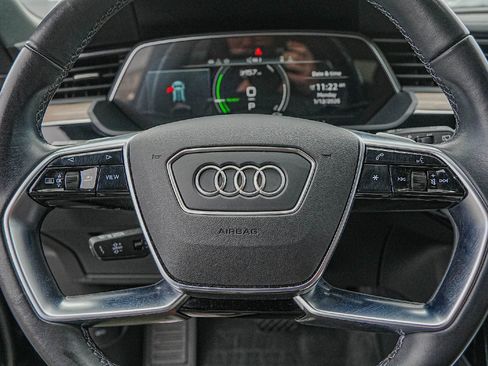 Used 2024 Audi Q8 e-tron Premium Plus image 10