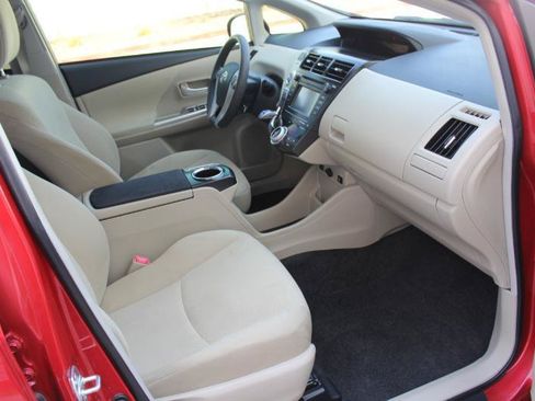 Used 2012 Toyota Prius V Three w/ Preferred Accessory Pkg FWD image 22