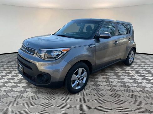 Used 2019 Kia Soul FWD image 3