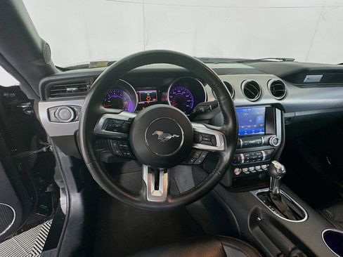 Used 2022 Ford Mustang Premium image 18