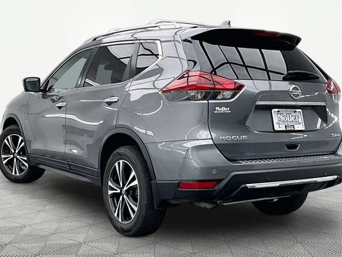 Used 2020 Nissan Rogue SV w/ Premium Package AWD/4WD image 13
