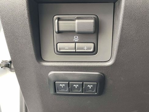 Certified 2023 GMC Canyon AT4X w/ Edition 1 AWD/4WD image 30