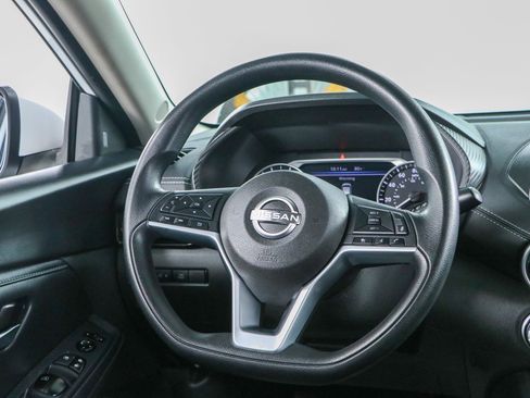 Used 2024 Nissan Sentra SV FWD image 12