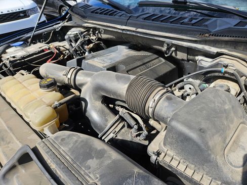 Used 2019 Ford F150 XL w/ Equipment Group 101A Mid AWD/4WD image 32