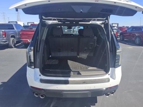 Used 2026 Chevrolet Suburban RST w/ RST Capability Package AWD/4WD image 8