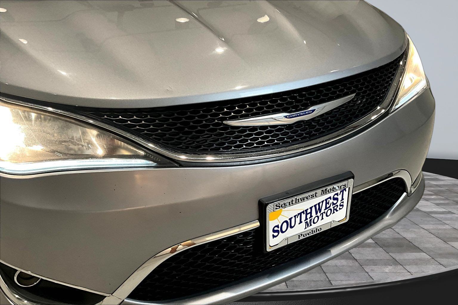 Used 2020 Chrysler Pacifica Touring-L w/ Tire & Wheel Group FWD image 33