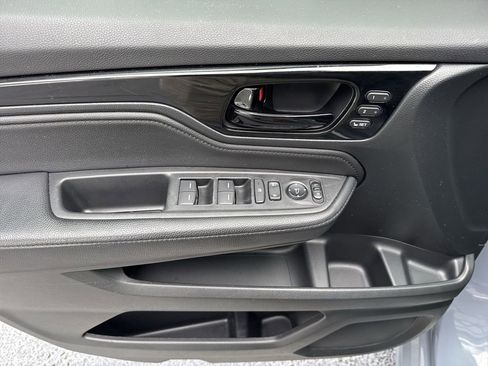 Certified 2024 Honda Odyssey Touring image 36