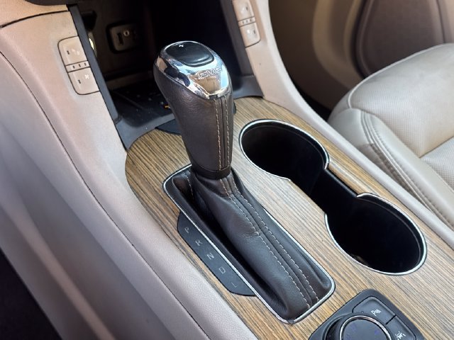Used 2017 GMC Acadia Denali w/ Technology Package FWD image 20